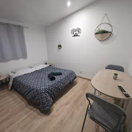 Detente & Proche Le Mans Casa de Férias *