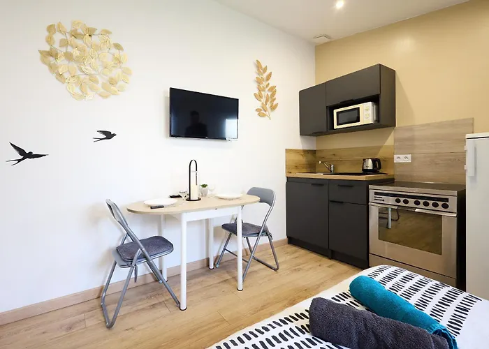 Vakantiehuis Cocon Jacuzzi Privatif - Proche Le Mans *